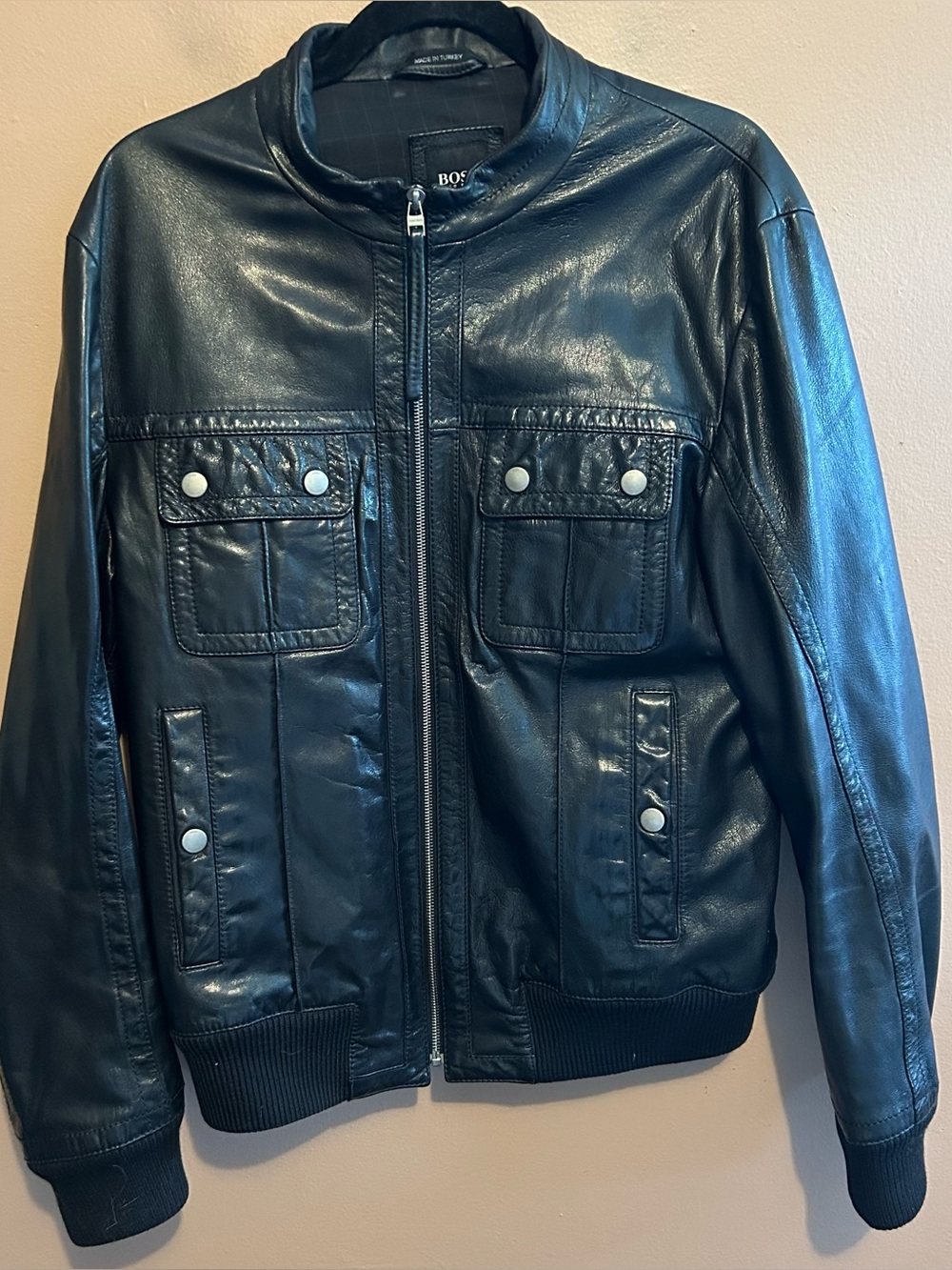 Hugo Boss 100% Goat Leather Men’s Jacket in Black Collared Buttons Size 40R (M)